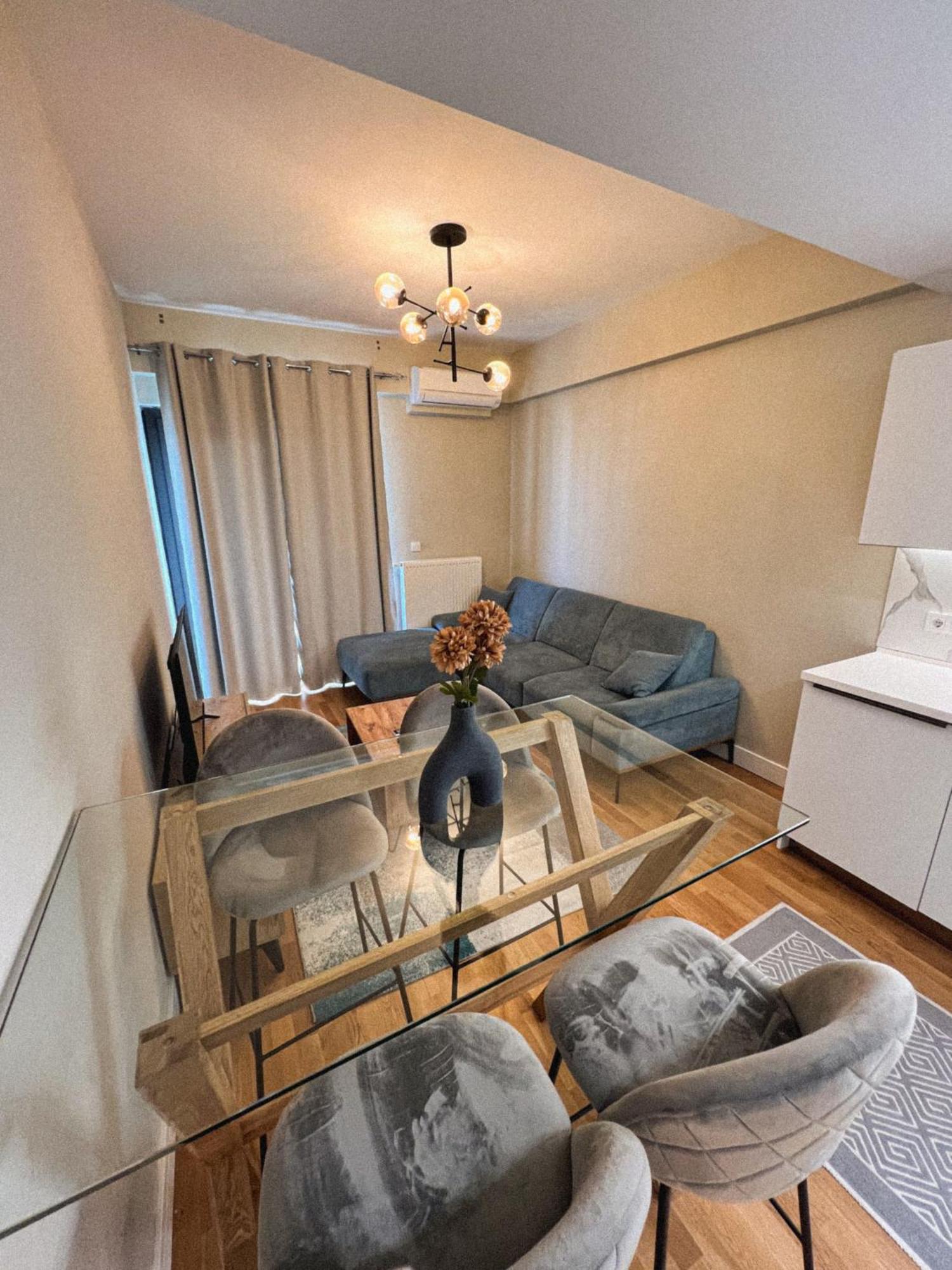 180° View Apartment In Diamond Building Skopje Eksteriør bilde