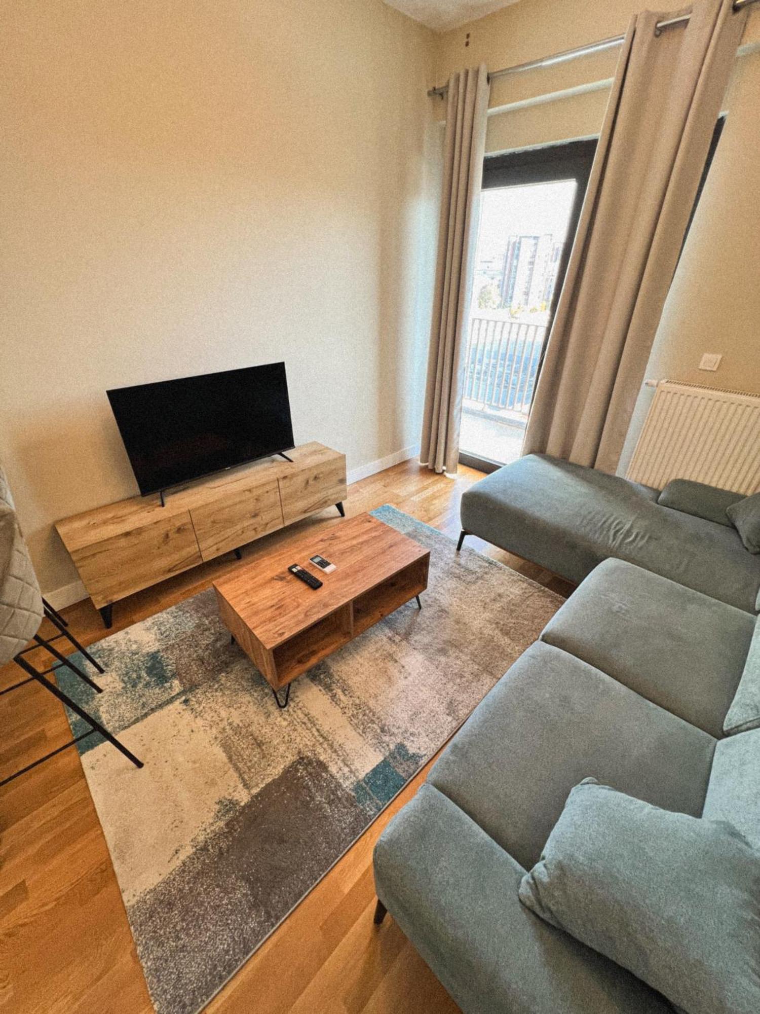 180° View Apartment In Diamond Building Skopje Eksteriør bilde