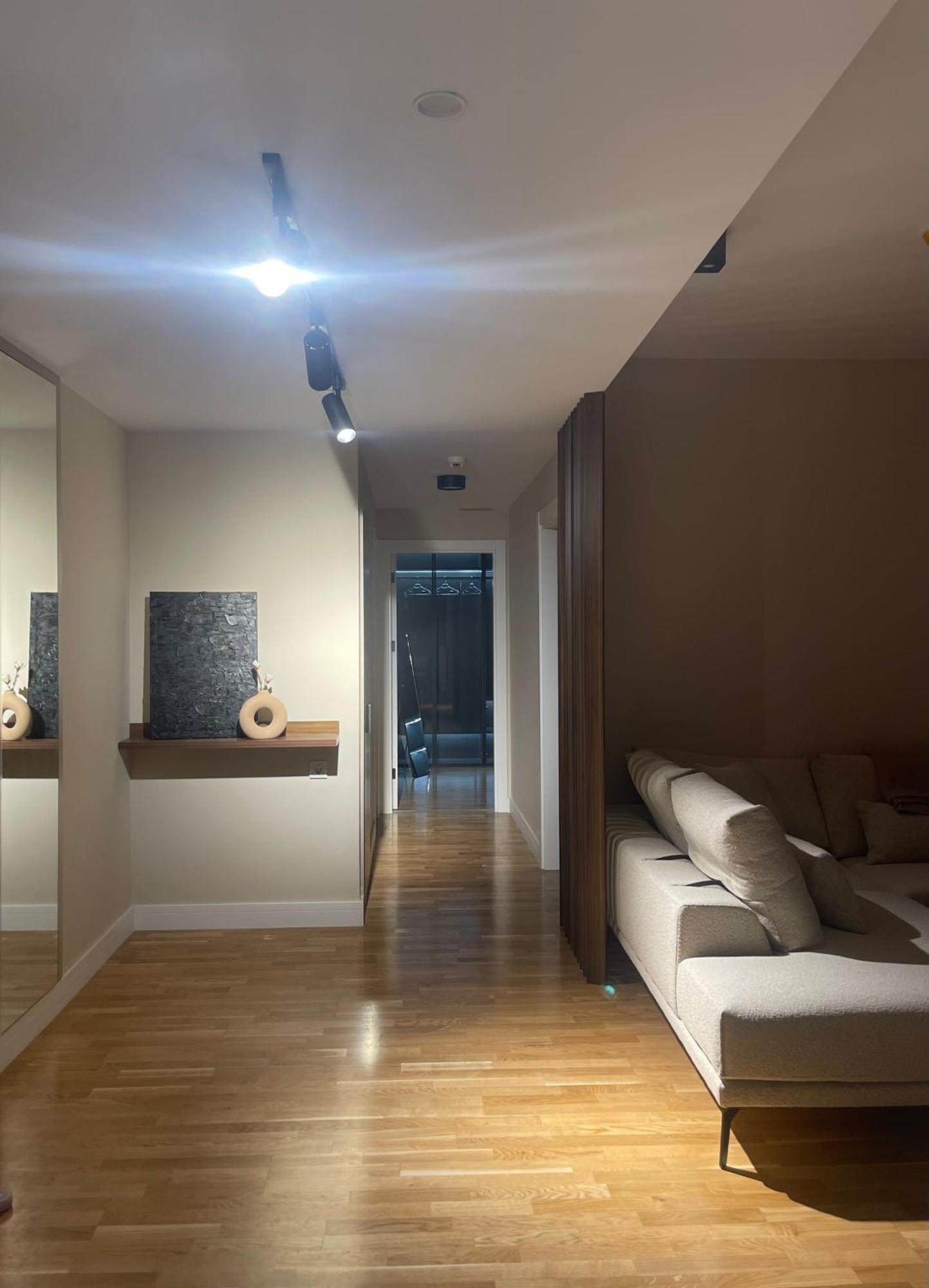180° View Apartment In Diamond Building Skopje Eksteriør bilde