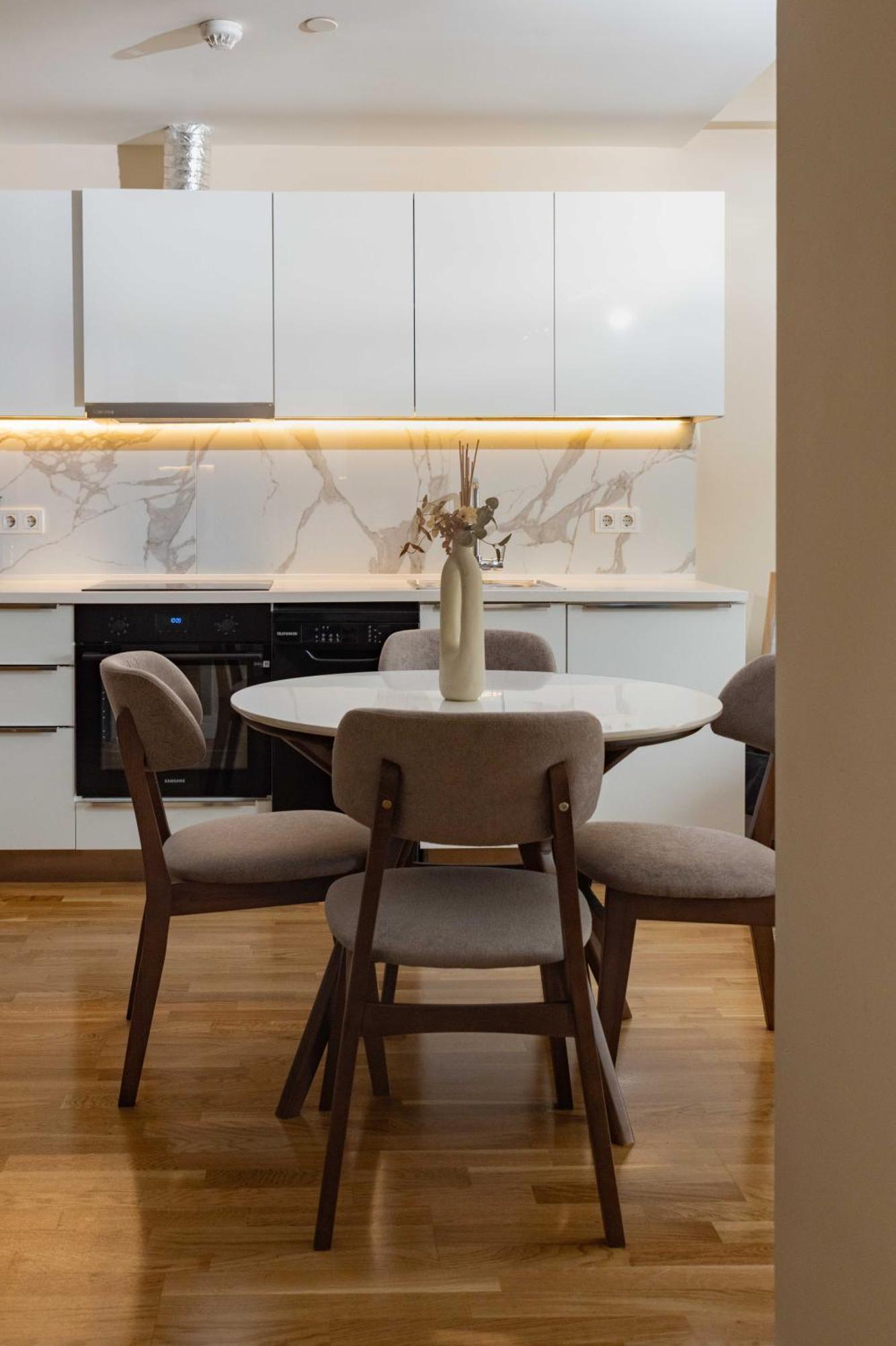 180° View Apartment In Diamond Building Skopje Eksteriør bilde